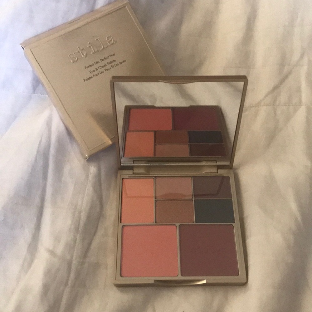 Stila Perfect Me, Perfect Hue eyeshadow palette